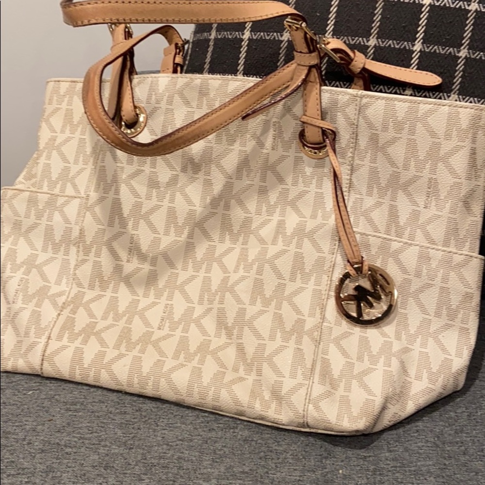 Michael kors tote